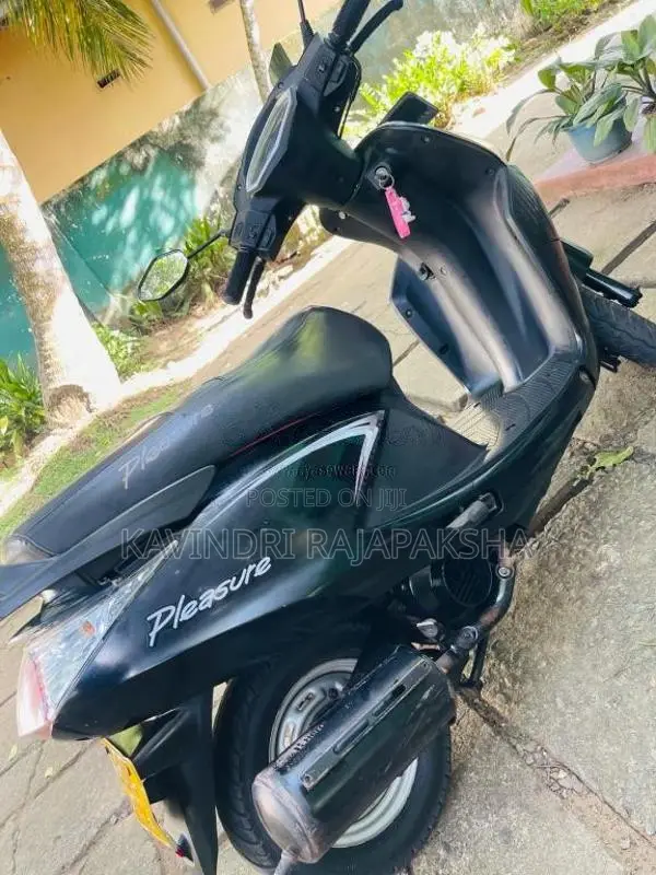 Hero Pleasure 2015 Motorbike (Used)