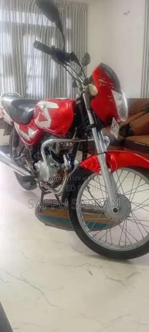 Bajaj CT-100 2005 Motorbike (Used)