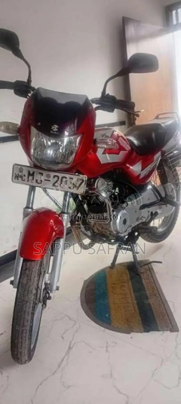 Bajaj CT-100 2005 Motorbike (Used)
