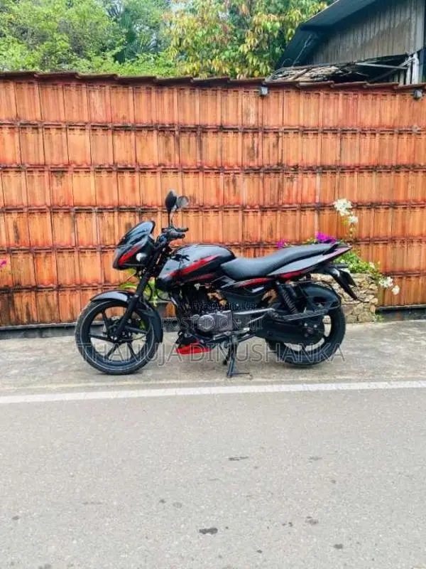 Bajaj Pulsar 150 2011 Motorbike (Used)