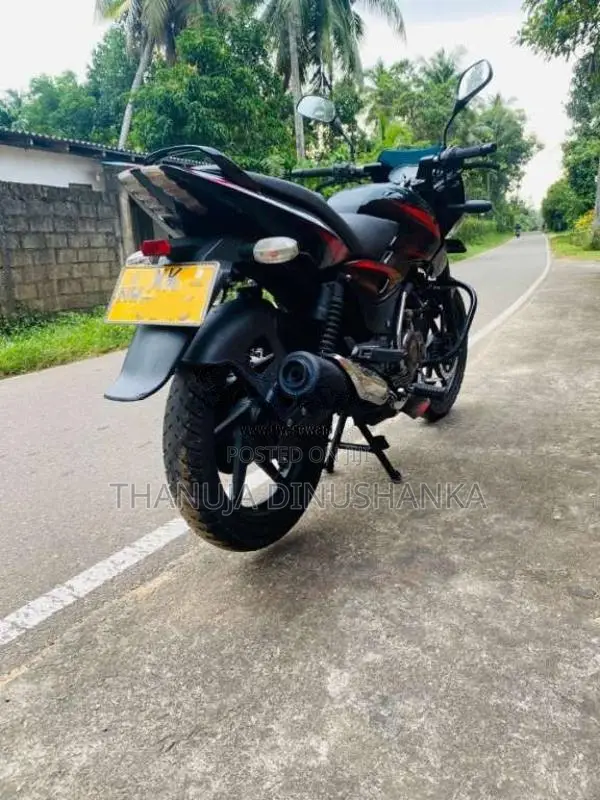 Bajaj Pulsar 150 2011 Motorbike (Used)