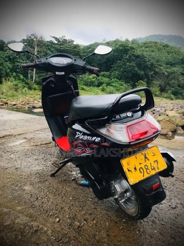 Hero Pleasure 2010 Motorbike (Used)