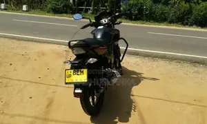 Hero Hunk 2017 Motorbike (Used)