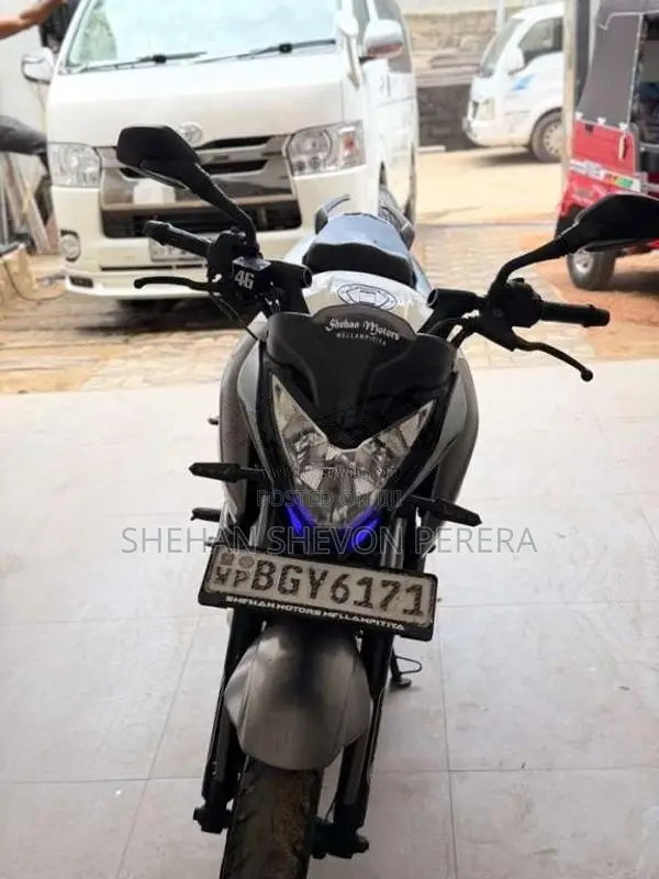 Bajaj Pulsar NS200 2018 Motorbike (Used)