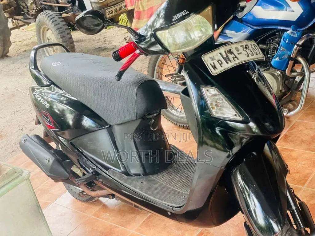 Hero Pleasure 2010 Motorbike (Used)