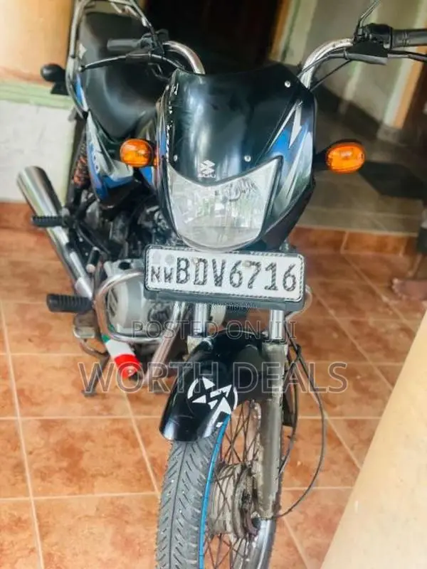 Bajaj CT-100 2016 Motorbike (Used)