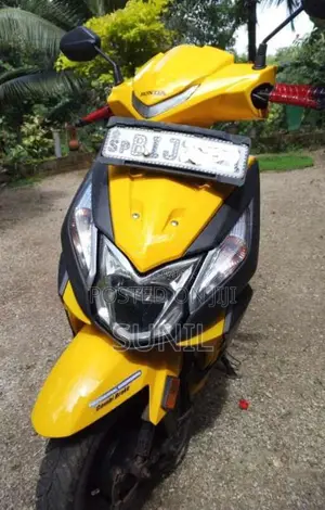 Honda Dio 2019 Motorbike (Used)