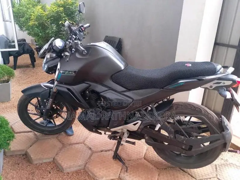 Yamaha FZ Version 3 2020 Motorbike (Used)