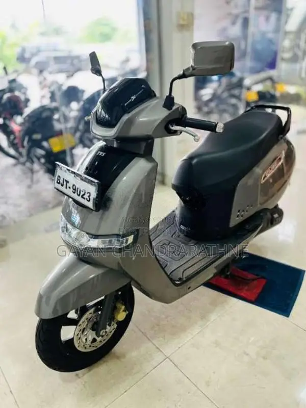 TVS I Qube 2025 Motorbike (Used)