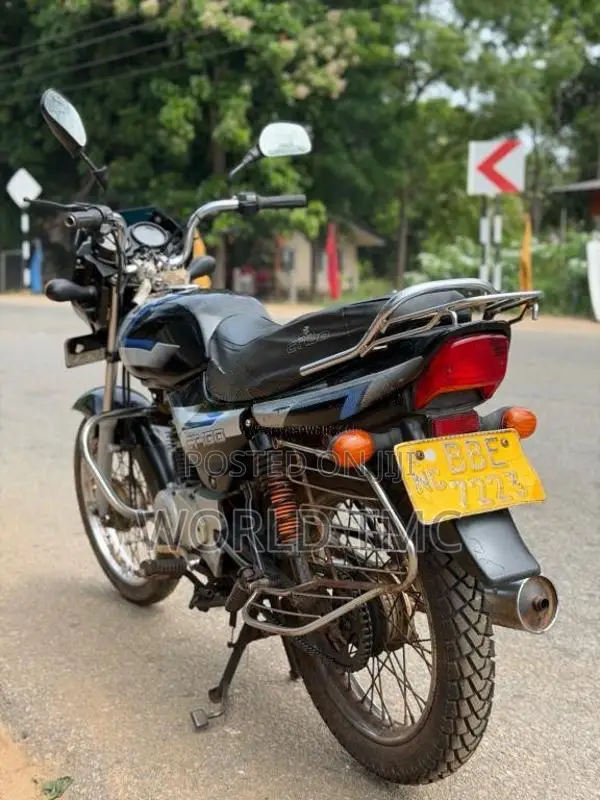 Bajaj CT-100 2014 Motorbike (Used)