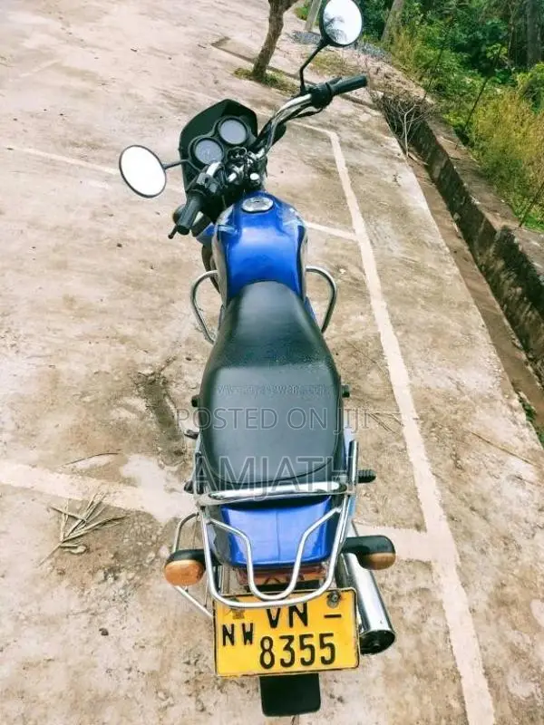 Bajaj CT-100 2012 Motorbike (Used)
