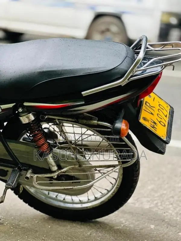 Bajaj CT-100 2010 Motorbike (Used)