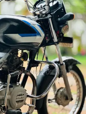 Bajaj CT-100 2014 Motorbike (Used)