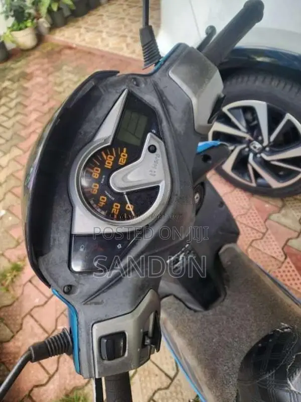 Hero Maestro 2019 Motorbike (Used)