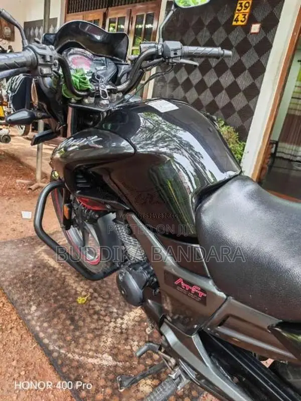 Hero-Honda Hunk 2017 Motorbike (Used)
