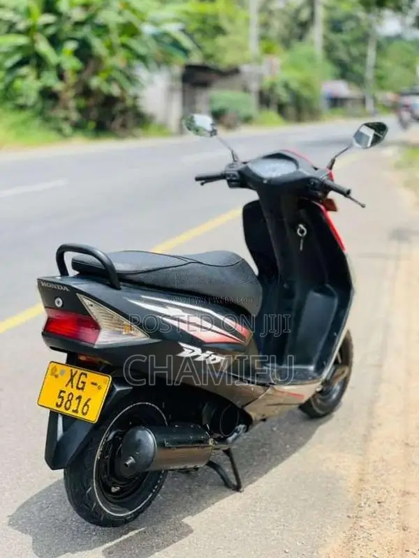 Honda Dio 2011 Motorbike (Used)