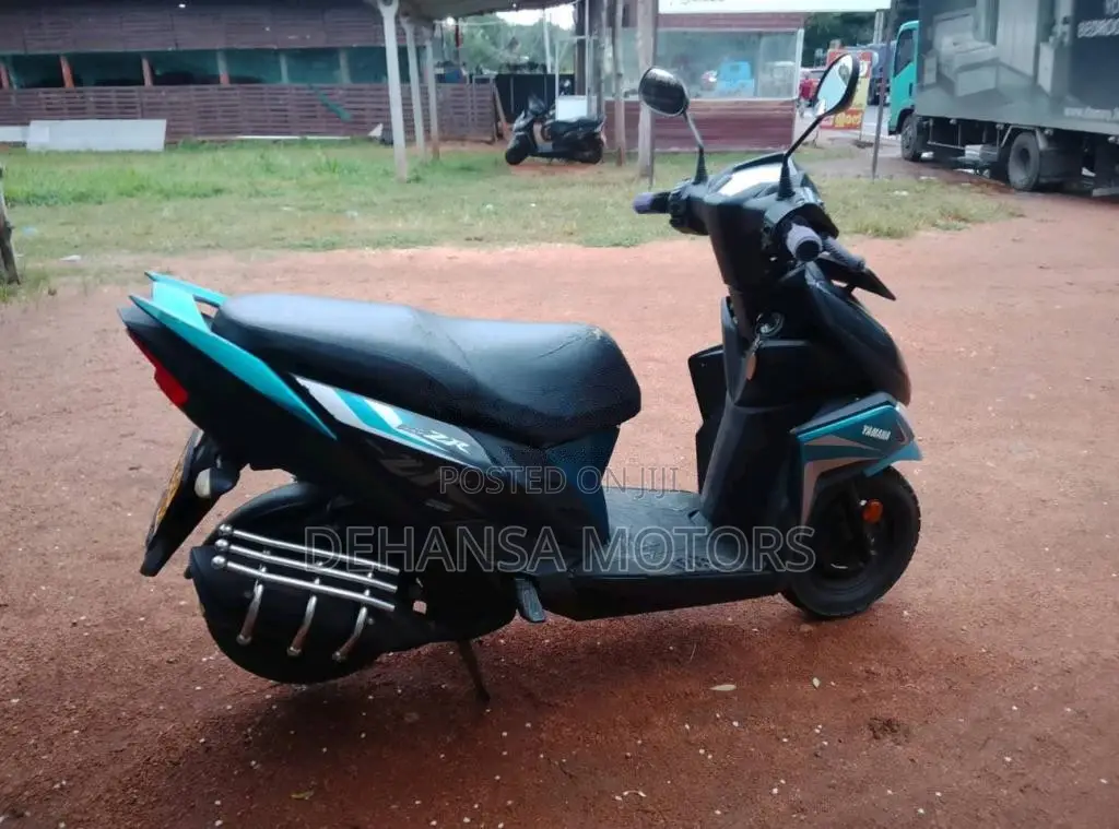 Yamaha Ray Zr 2017 Motorbike (Used)