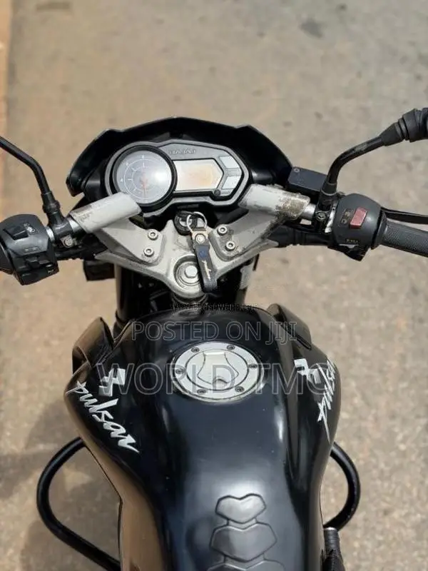 Bajaj Pulsar 135 2011 Motorbike (Used)
