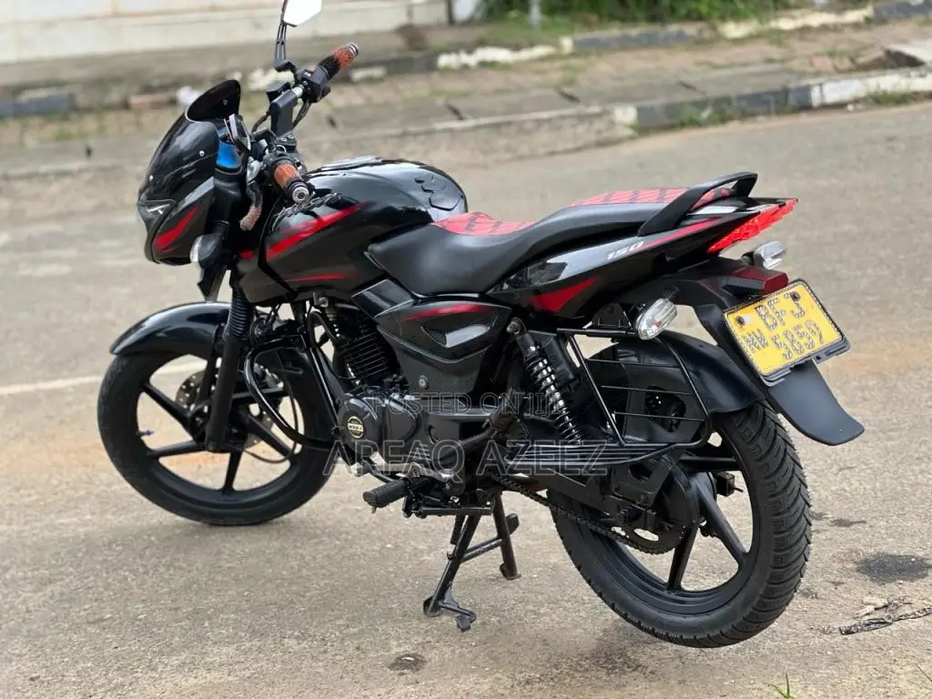 Bajaj Pulsar 2017 Motorbike (Used)