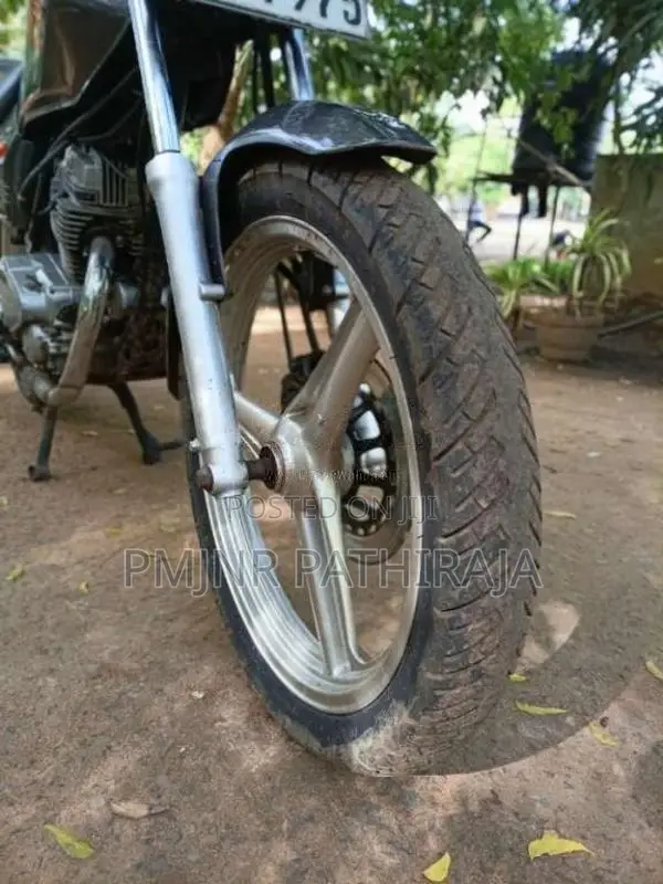 Honda CB 125 2001 Motorbike (Used)