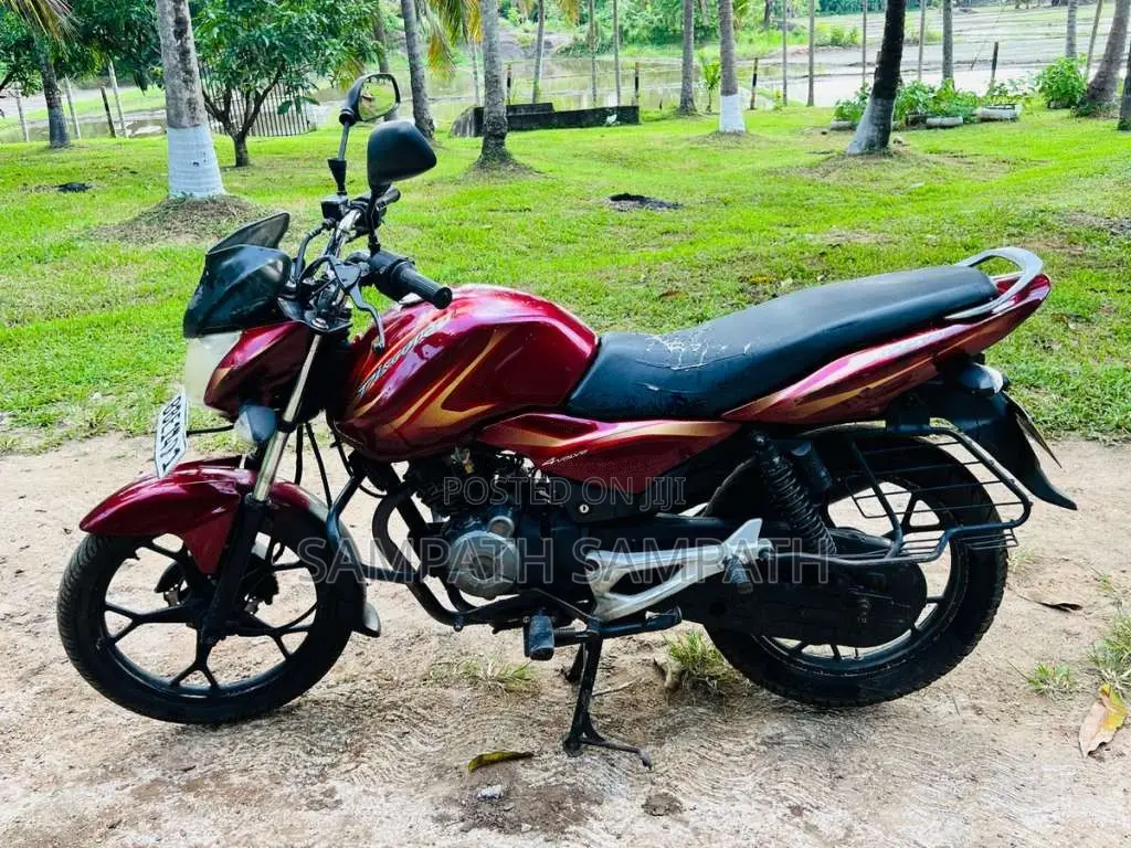 Bajaj Discover 2015 Motorbike (Used)