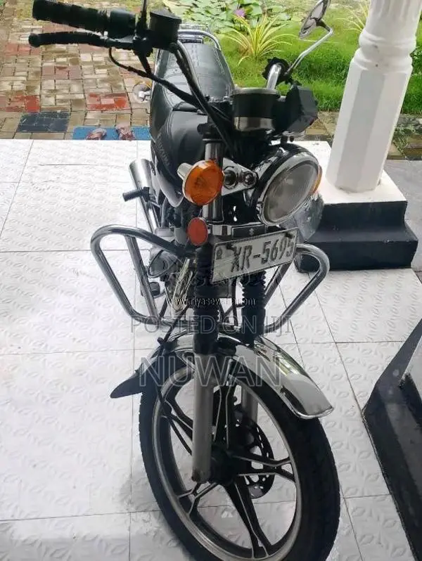 Suzuki GN125 2012 Motorbike (Used)