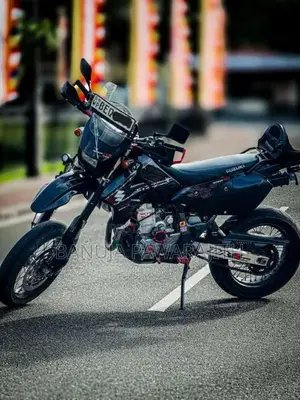 Suzuki DRZ 400SM 2017 Motorbike (Used)