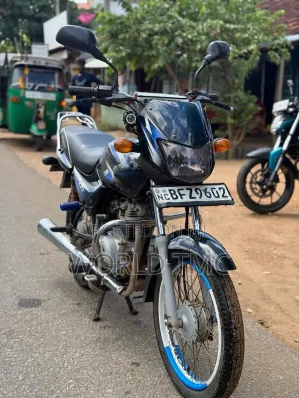 Bajaj CT-100 2017 Motorbike (Used)