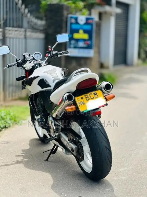 Honda Hornet 250 2015 Motorbike (Used)