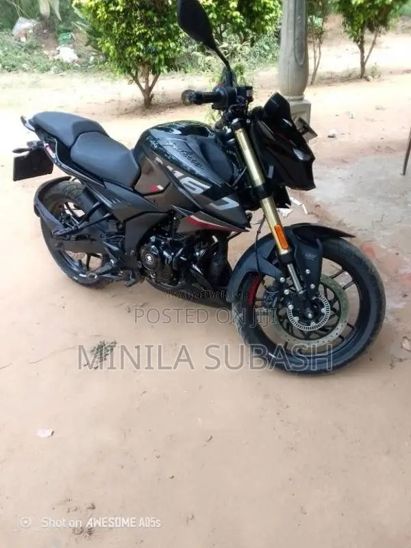 Bajaj Pulsar N160 Premium 2025 Motorbike (Used)