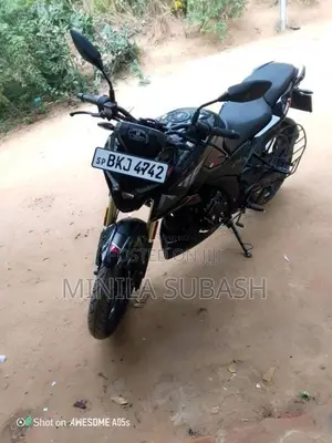 Bajaj Pulsar N160 Premium 2025 Motorbike (Used)