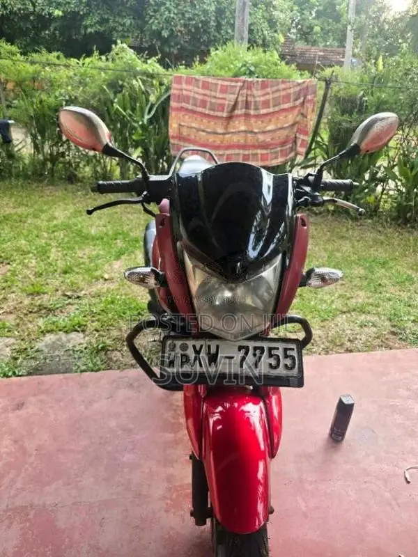 Hero Hunk 2013 Motorbike (Used)