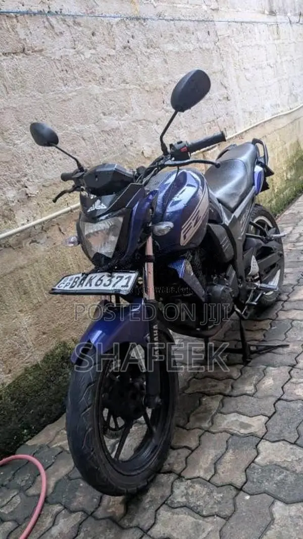 Yamaha FZ Version 1 2013 Motorbike (Used)