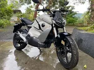 Other Street Hunter Super Soco 2024 Motorbike (Used)