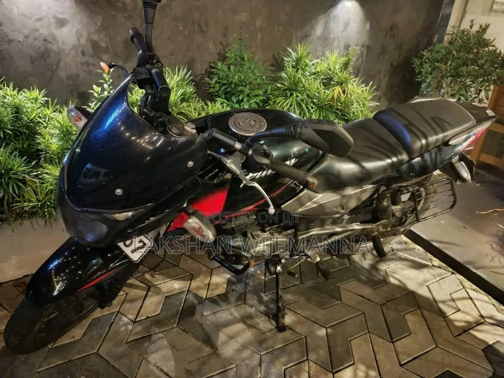 Bajaj Pulsar 2017 Motorbike (Used)