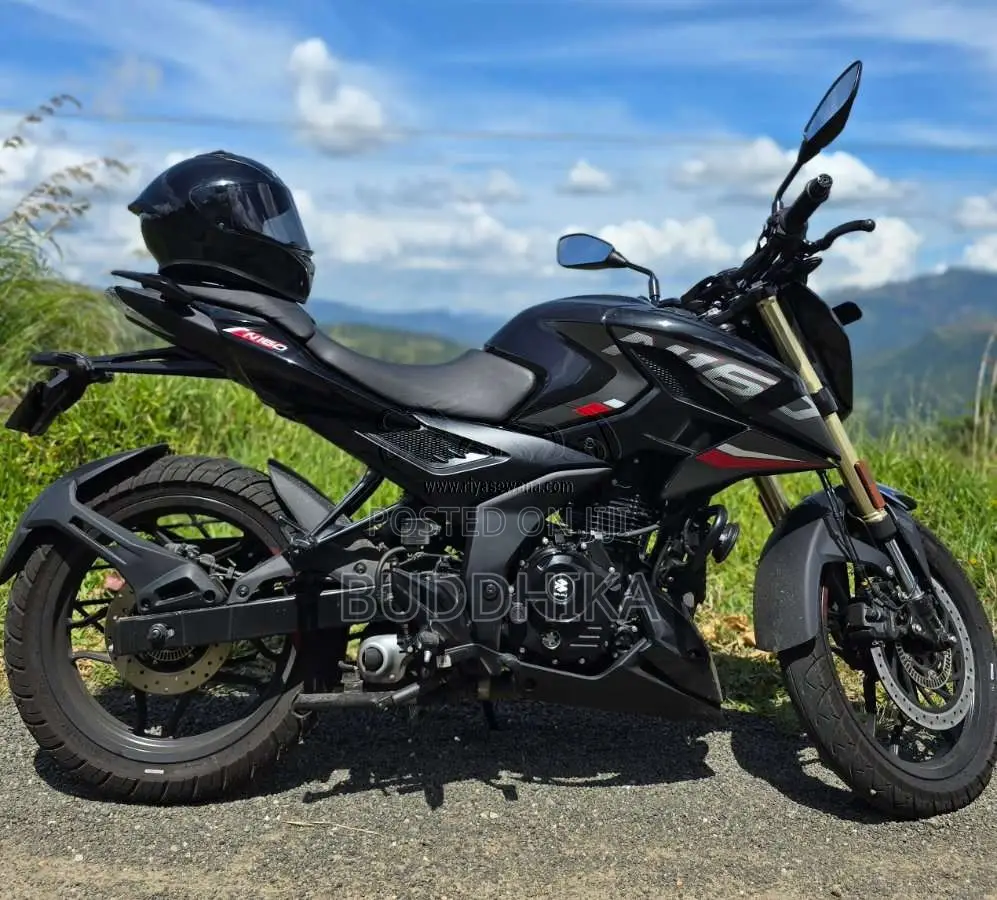 Bajaj Pulsar N160 Premium 2025 Motorbike (Used)