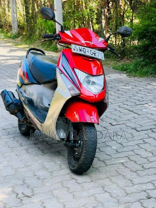 Honda Dio 2009 Motorbike (Used)