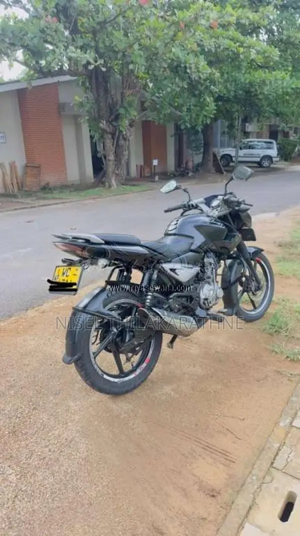 Bajaj Pulsar 2011 Motorbike (Used)