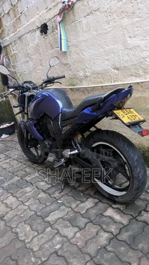 Yamaha FZ Version 1 2013 Motorbike (Used)