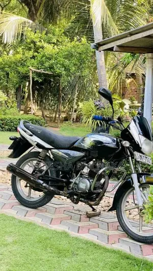 Bajaj Platina 2010 Motorbike (Used)