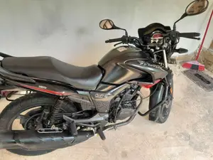 Hero-Honda Hunk 2017 Motorbike (Used)