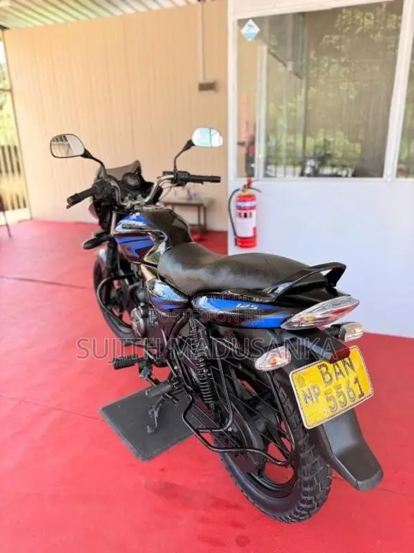 Bajaj Discover 2013 Motorbike (Used)