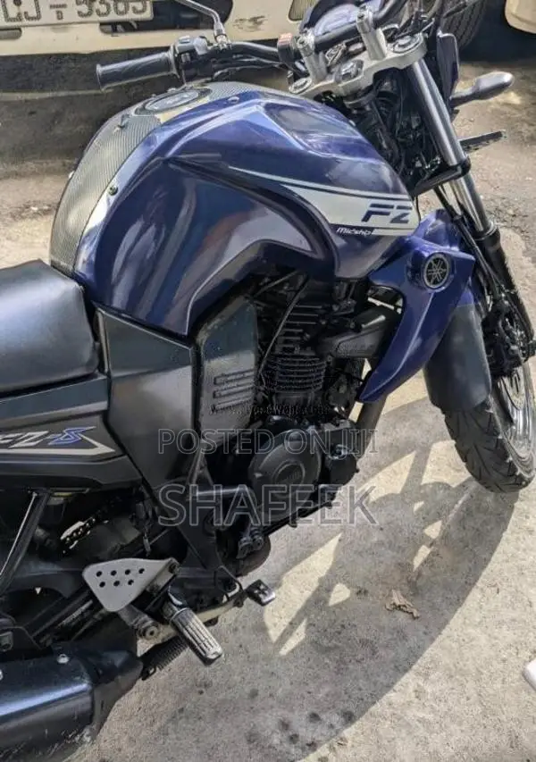 Yamaha FZ Version 1 2013 Motorbike (Used)
