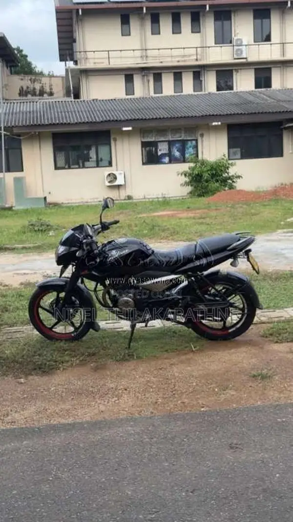 Bajaj Pulsar 2011 Motorbike (Used)