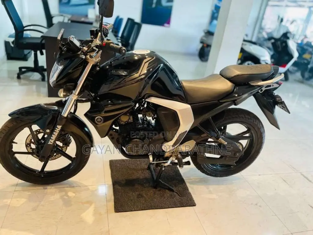 Yamaha Fz Version 2.0 2018 Motorbike (Used)