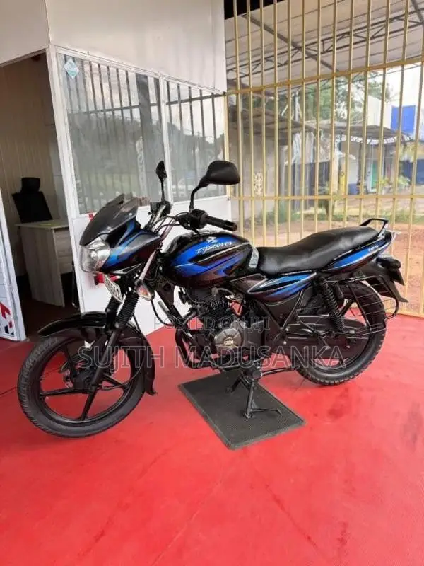 Bajaj Discover 2013 Motorbike (Used)