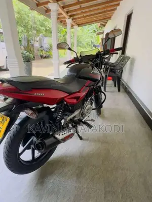 Bajaj Pulsar 150 2015 Motorbike (Used)