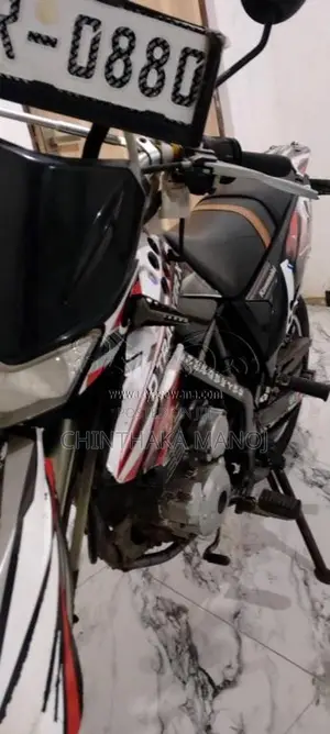 Kawasaki Kawasaki 2010 Motorbike (Used)