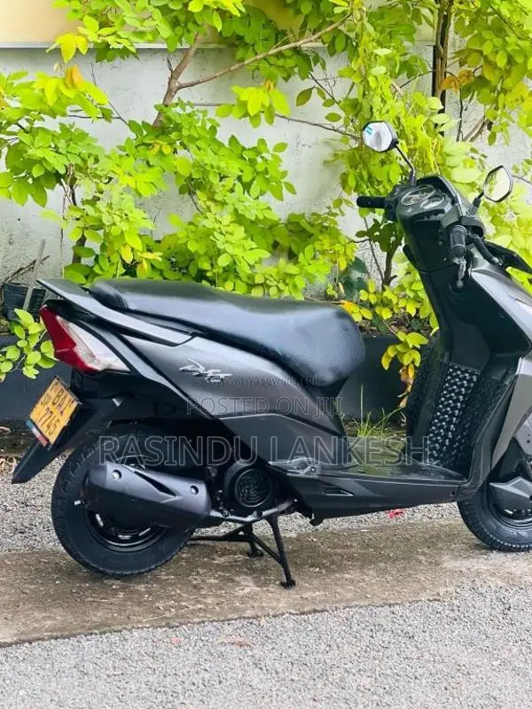 Honda Dio 2013 Motorbike (Used)