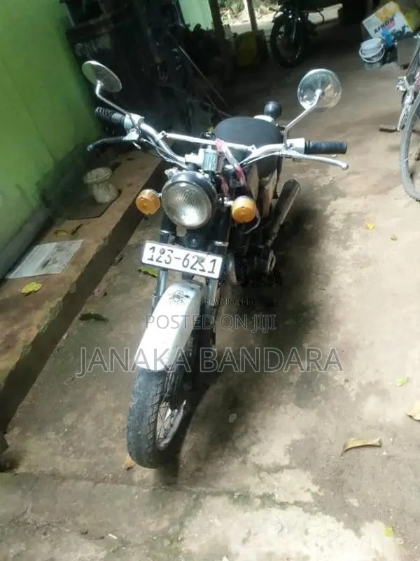 Honda Twin 1995 Motorbike (Used)